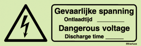 Dangerous voltage discharge time safety sign - S 44 27